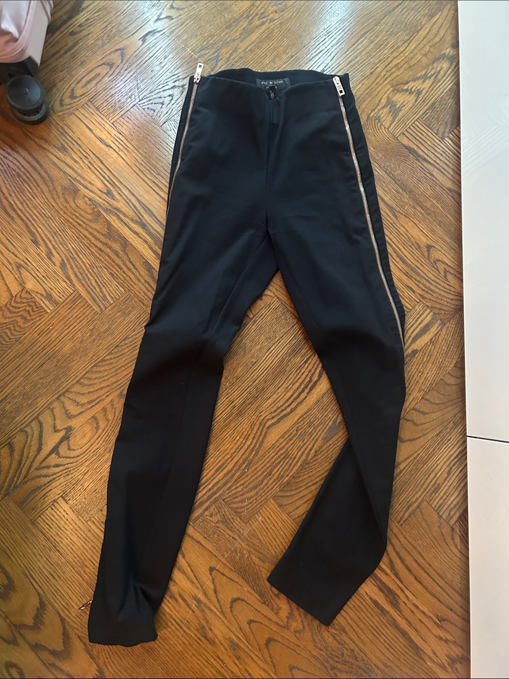 Black womns Slim Zipper-Trim Pants